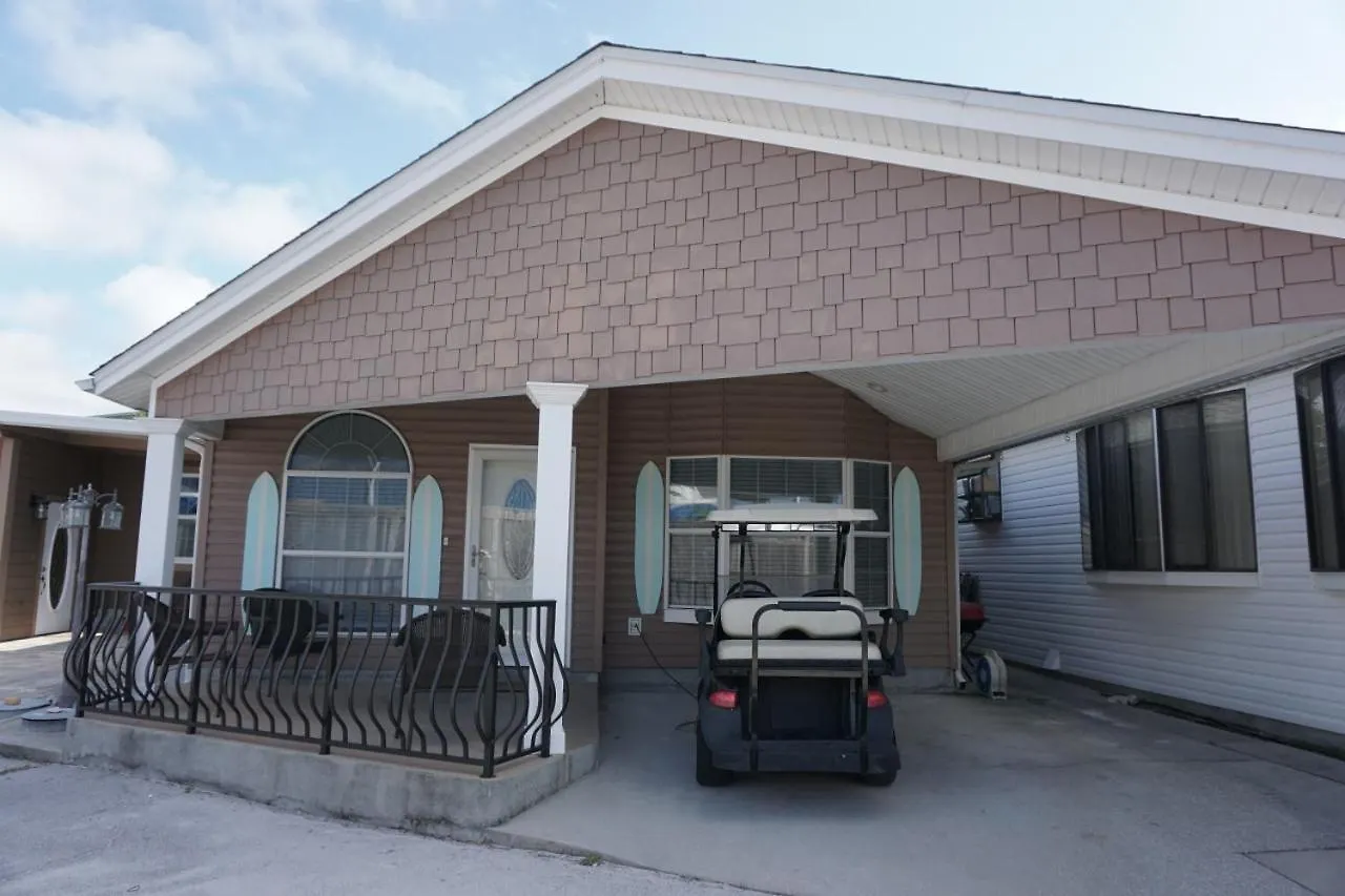 Semesterbostad Venture Out 611 Seabreeze Dr Comes With Golf Cart Panama City Beach